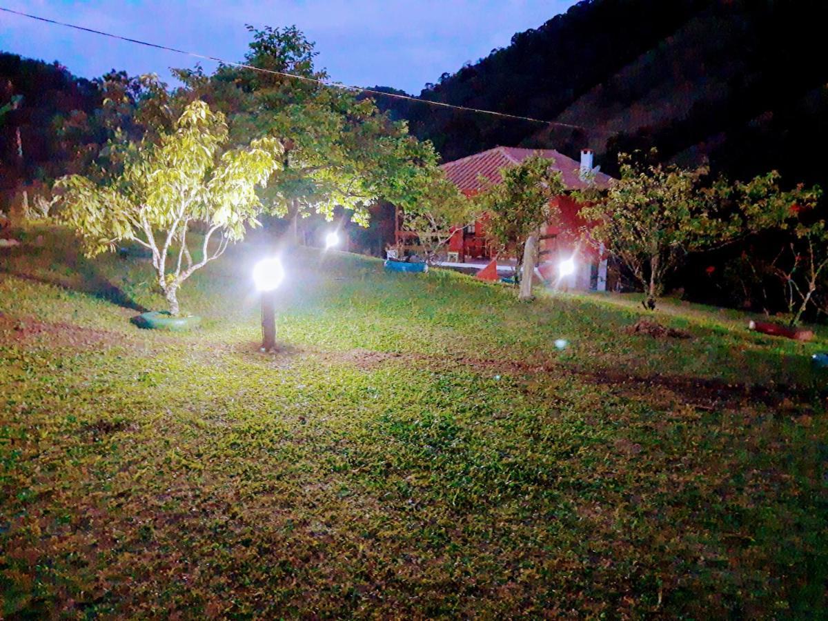 Chalé Sítio Recanto Do Araçá